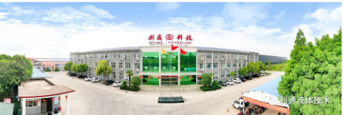 作為深耕橡膠軟管行業(yè)近20年的制造及服務(wù)企業(yè)，利通科技始終堅守主業(yè)不放松，堅持以實現(xiàn)高端軟管“進口替代”為己任，以原創(chuàng)性的技術(shù)和產(chǎn)品進一步提升中國本土品牌的知名度和國際市場占有率，推動我國橡膠軟管制造高質(zhì)量發(fā)展。